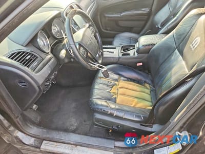 Zdjęcie 7 z 12 samochodu: 2012 CHRYSLER 300 VIN:2C3CCADT8CH315339 - miniatura