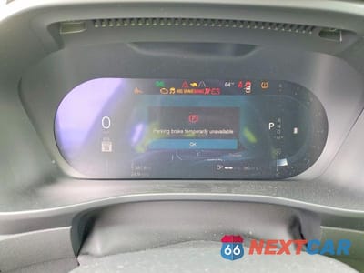 Zdjęcie 9 z 14 samochodu: 2025 VOLVO XC40 PLUS VIN:YV4L12UC8S2464443 - miniatura