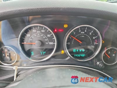 Zdjęcie 9 z 12 samochodu: 2017 JEEP WRANGLER UNLIMITED SAHARA VIN:1C4BJWEG8HL600306 - miniatura