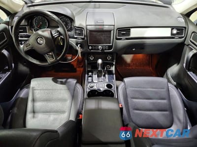 Zdjęcie 8 z 13 samochodu: 2015 VOLKSWAGEN TOUAREG V6 VIN:WVGEF9BP3FD005337 - miniatura