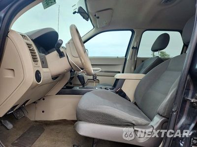 Zdjęcie 7 z 13 samochodu: 2008 FORD ESCAPE XLS VIN:1FMCU02Z58KC97761 - miniatura