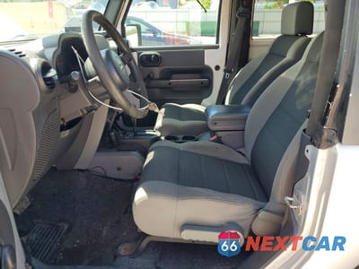 Zdjęcie 7 z 12 samochodu: 2007 JEEP WRANGLER X VIN:1J4FA24147L179457 - miniatura