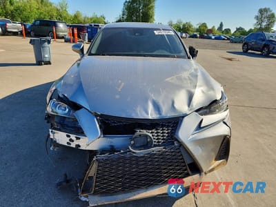 Piąte zdjęcie samochodu w środku: 2017 LEXUS IS 350 VIN:JTHCE1D26H5014045 - miniatura