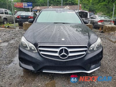 Piąte zdjęcie samochodu w środku: 2016 MERCEDES-BENZ E 350 4MATIC VIN:WDDHF8JB1GB220963 - miniatura