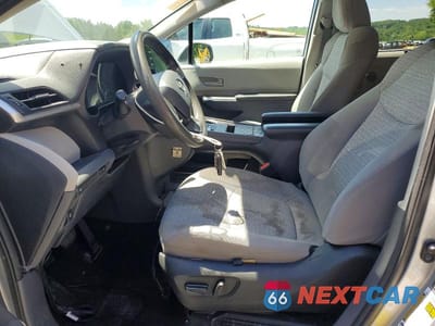 Zdjęcie 7 z 13 samochodu: 2022 TOYOTA SIENNA LE VIN:5TDKRKEC9NS115746 - miniatura