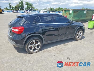 Trzecie zdjęcie samochodu z tyłu: 2019 MERCEDES-BENZ GLA 250 4MATIC VIN:WDCTG4GB4KJ585373 - miniatura