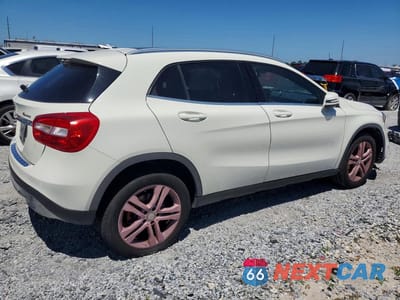 Trzecie zdjęcie samochodu z tyłu: 2017 MERCEDES-BENZ GLA 250 4MATIC VIN:WDCTG4GB1HJ284987 - miniatura