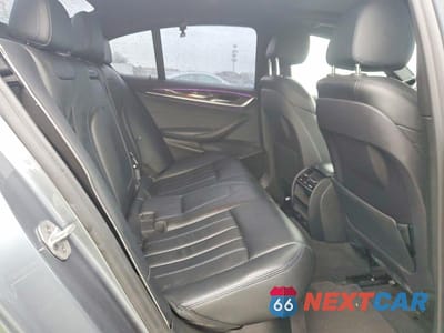 Zdjęcie 10 z 13 samochodu: 2018 BMW 530 XI VIN:WBAJA7C59JG909216 - miniatura