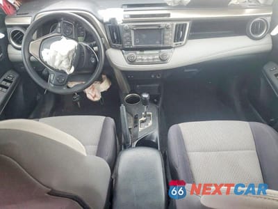 Zdjęcie 8 z 13 samochodu: 2015 TOYOTA RAV4 XLE VIN:2T3RFREV1FW348764 - miniatura