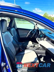 Piąte zdjęcie samochodu w środku: 2014 TOYOTA RAV4 XLE VIN:2T3WFREVXEW122238 - miniatura