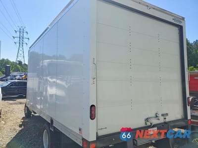 Drugie zdjęcie samochodu z przodu: 2026 FORD E350 BOX TRUCK VIN:1FDWE3FN8TDD24144 - miniatura
