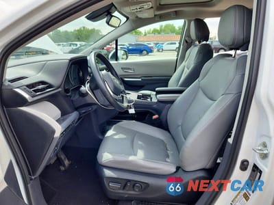Zdjęcie 7 z 13 samochodu: 2023 TOYOTA SIENNA XLE VIN:5TDJSKFC4PS094774 - miniatura