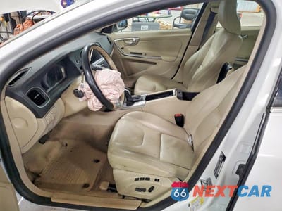 Zdjęcie 7 z 12 samochodu: 2015 VOLVO S60 PREMIER VIN:YV140MFK0F2356473 - miniatura