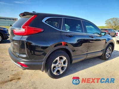 Trzecie zdjęcie samochodu z tyłu: 2018 HONDA CR-V EX VIN:5J6RW2H5XJL035799 - miniatura