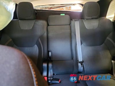 Zdjęcie 10 z 14 samochodu: 2016 JEEP CHEROKEE LATITUDE VIN:1C4PJMCS7GW142420 - miniatura