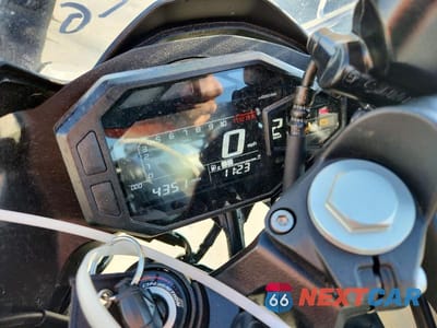Zdjęcie 7 z 9 samochodu: 2026 KAWASAKI EX500 VIN:ML5EXGG13TDA79537 - miniatura