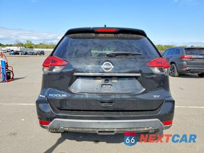 Zdjęcie 6 z 12 samochodu: 2017 NISSAN ROGUE SV VIN:KNMAT2MTXHP551177 - miniatura