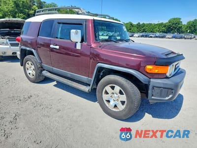 Czwarte zdjęcie samochodu z boku: 2007 TOYOTA FJ CRUISER BASE VIN:JTEBU11F970036345 - miniatura