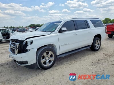 2020 CHEVROLET SUBURBAN C1500 LT 1GNSCHKCXLR124032 - główne zdjęcie licytacji z USA - miniatura