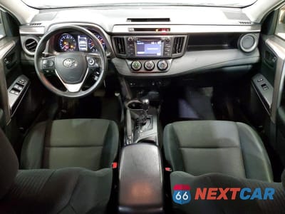 Zdjęcie 8 z 13 samochodu: 2018 TOYOTA RAV4 LE VIN:JTMBFREV6JJ258177 - miniatura