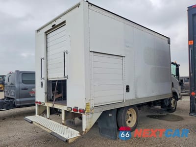 Trzecie zdjęcie samochodu z tyłu: 2014 ISUZU NPR HD REFRIGERATED BOX TRUCK VIN:54DC4W1C9ES804933 - miniatura