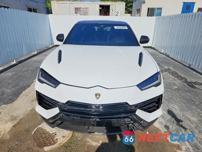 Piąte zdjęcie samochodu w środku: 2024 LAMBORGHINI URUS PERFORMANTE VIN:ZPBUC3ZL3RLA34803 - miniatura