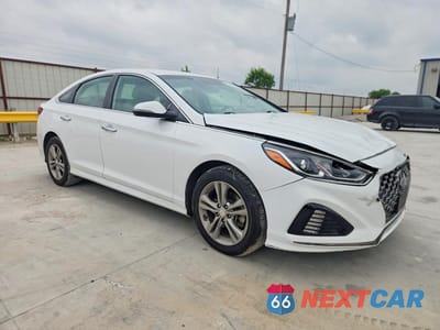 Czwarte zdjęcie samochodu z boku: 2019 HYUNDAI SONATA SEL VIN:5NPE34AF2KH775106 - miniatura