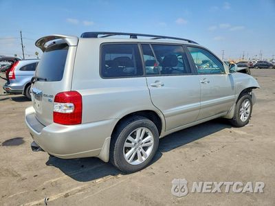 Trzecie zdjęcie samochodu z tyłu: 2006 TOYOTA HIGHLANDER HYBRID VIN:JTEDW21A160002721 - miniatura