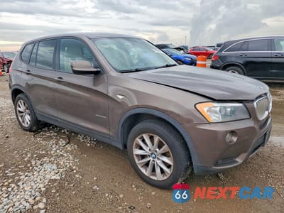 Czwarte zdjęcie samochodu z boku: 2014 BMW X3 XDRIVE28I VIN:5UXWX9C59E0D34392 - miniatura
