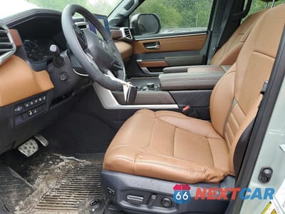 Zdjęcie 7 z 14 samochodu: 2025 TOYOTA SEQUOIA 1794 EDITION VIN:7SVAAABA7SX063528 - miniatura