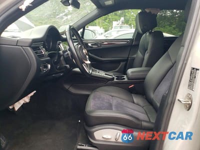 Zdjęcie 7 z 12 samochodu: 2021 PORSCHE MACAN VIN:WP1AA2A53MLB04301 - miniatura