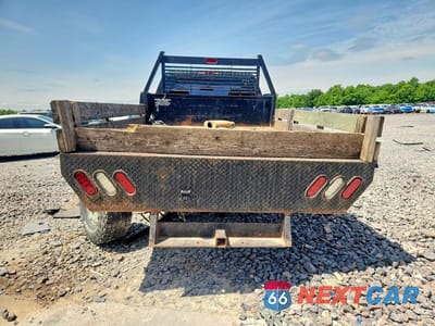 Zdjęcie 6 z 12 samochodu: 2001 CHEVROLET SILVERADO K2500 HEAVY DUTY VIN:1GCHK24U71E132795 - miniatura