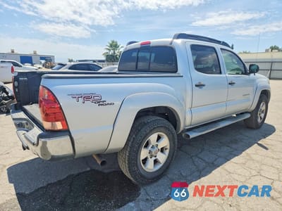 Trzecie zdjęcie samochodu z tyłu: 2006 TOYOTA TACOMA DOUBLE CAB VIN:5TELU42N06Z248730 - miniatura