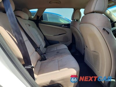 Zdjęcie 11 z 13 samochodu: 2017 HYUNDAI TUCSON SPORT VIN:KM8J3CA20HU270309 - miniatura
