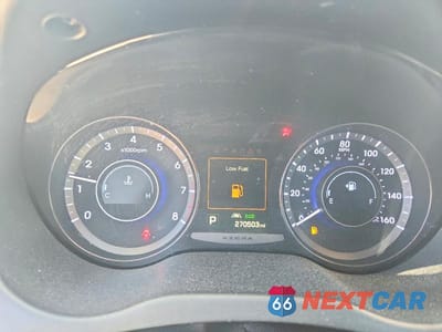 Zdjęcie 9 z 12 samochodu: 2017 HYUNDAI AZERA LIMITED VIN:KMHFH4JG4HA588315 - miniatura