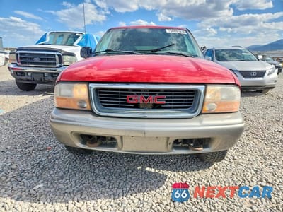 Piąte zdjęcie samochodu w środku: 1998 GMC JIMMY VIN:1GKDT13W2W2528140 - miniatura