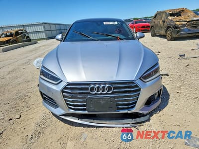 Piąte zdjęcie samochodu w środku: 2019 AUDI A5 PREMIUM VIN:WAUANCF56KA054472 - miniatura