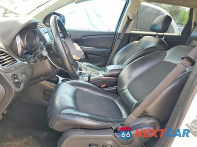 Zdjęcie 7 z 13 samochodu: 2018 DODGE JOURNEY CROSSROAD VIN:3C4PDCGG2JT476567 - miniatura