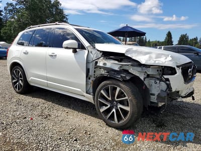 Czwarte zdjęcie samochodu z boku: 2019 VOLVO XC90 T6 MOMENTUM VIN:YV4A22PK0K1441980 - miniatura