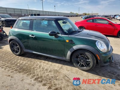 Czwarte zdjęcie samochodu z boku: 2013 MINI COOPER VIN:WMWSU3C51DT545048 - miniatura
