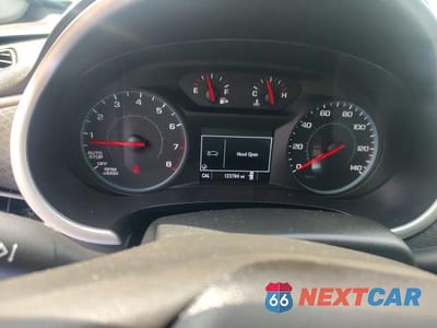 Zdjęcie 8 z 10 samochodu: 2018 CHEVROLET MALIBU LS VIN:1G1ZC5ST7JF134806 - miniatura