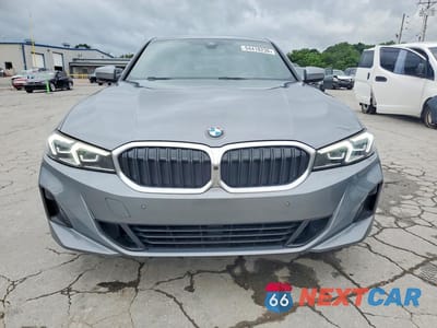 Piąte zdjęcie samochodu w środku: 2024 BMW 3ER 330I VIN:3MW69FF04R8E83504 - miniatura