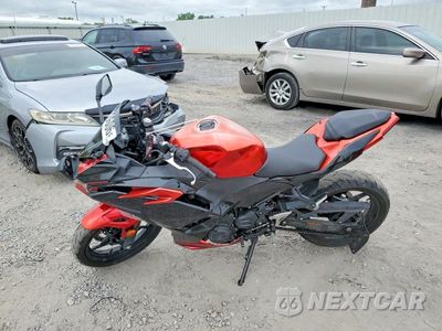 Trzecie zdjęcie samochodu z tyłu: 2024 KAWASAKI EX500 VIN:ML5EXGG11RDA18793 - miniatura