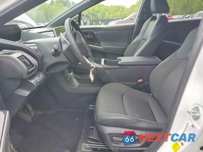 Zdjęcie 7 z 14 samochodu: 2024 TOYOTA BZ4X XLE VIN:JTMABACA3RA075663 - miniatura