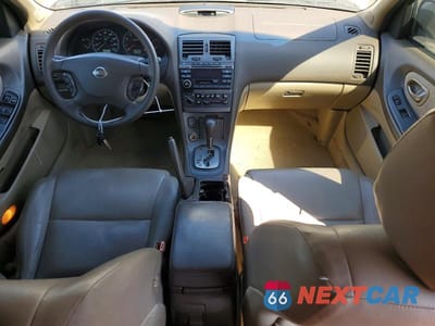 Zdjęcie 8 z 12 samochodu: 2002 NISSAN MAXIMA GXE VIN:JN1DA31D12T451914 - miniatura
