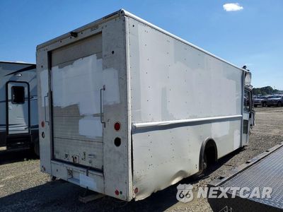 Trzecie zdjęcie samochodu z tyłu: 2012 FORD E450 DELIVERY TRUCK VIN:1FC4E4KLXCDA26734 - miniatura