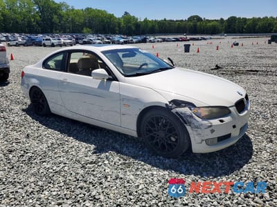 Czwarte zdjęcie samochodu z boku: 2010 BMW 328 I VIN:WBAWB3C55AP139432 - miniatura