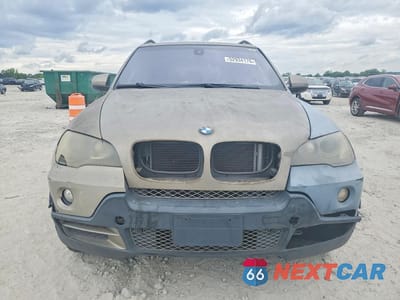 Piąte zdjęcie samochodu w środku: 2009 BMW X5 XDRIVE30I VIN:5UXFE43569L272489 - miniatura