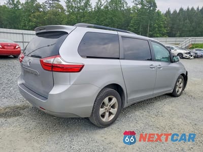 Trzecie zdjęcie samochodu z tyłu: 2017 TOYOTA SIENNA LE VIN:5TDKZ3DC9HS831798 - miniatura
