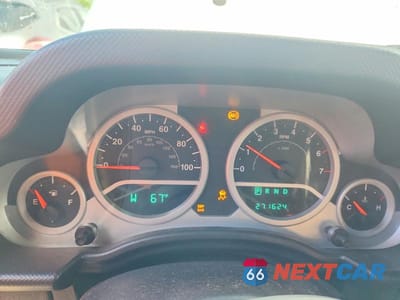 Zdjęcie 9 z 13 samochodu: 2010 JEEP WRANGLER UNLIMITED SPORT VIN:1J4HA3H14AL224672 - miniatura